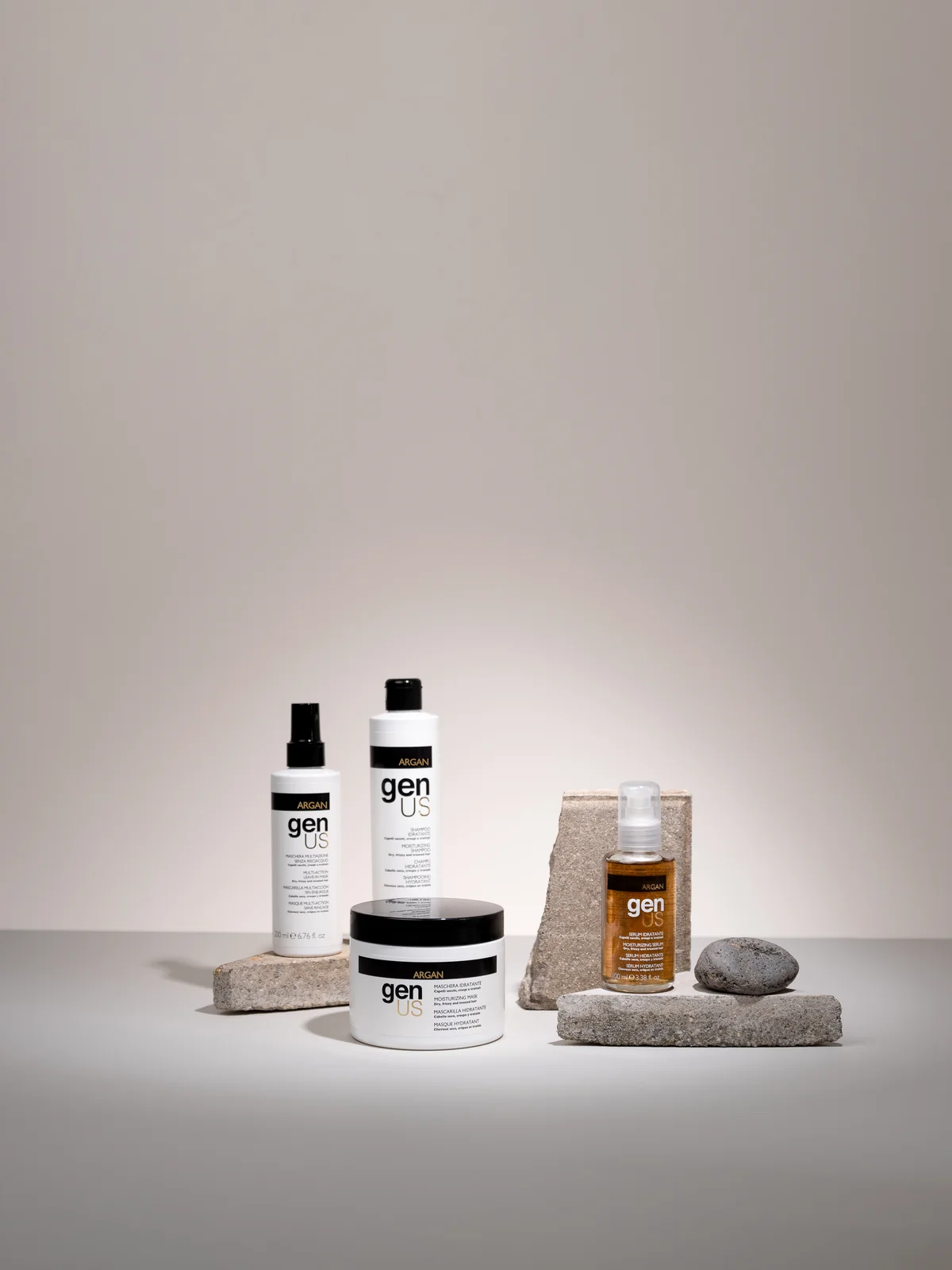 ARGAN — Smooth frizz and reveal brilliant shine.