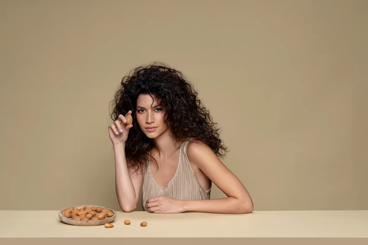 MAXY-LOOK — NOURISH YOUR CURLS. EMBRACE THEIR NATURAL BEAUTY.