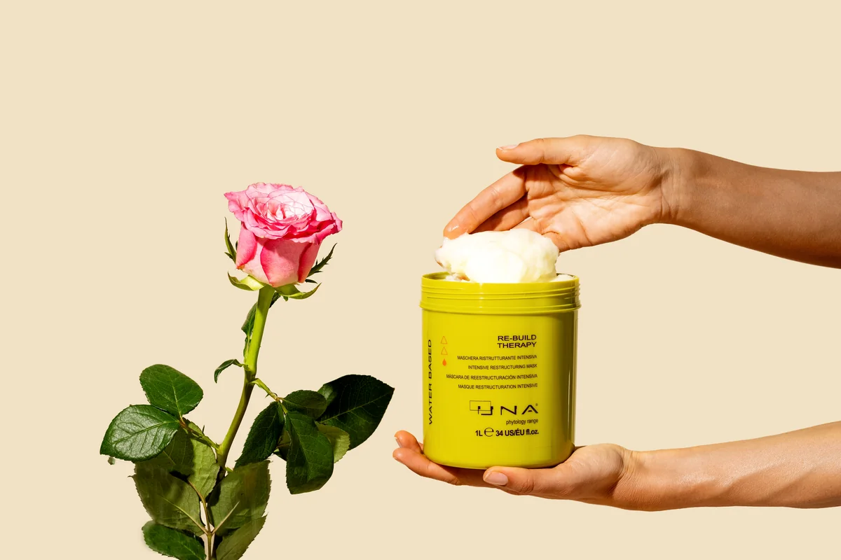 RE-BUILD THERAPY — Deep care for stronger, revitalized hair.