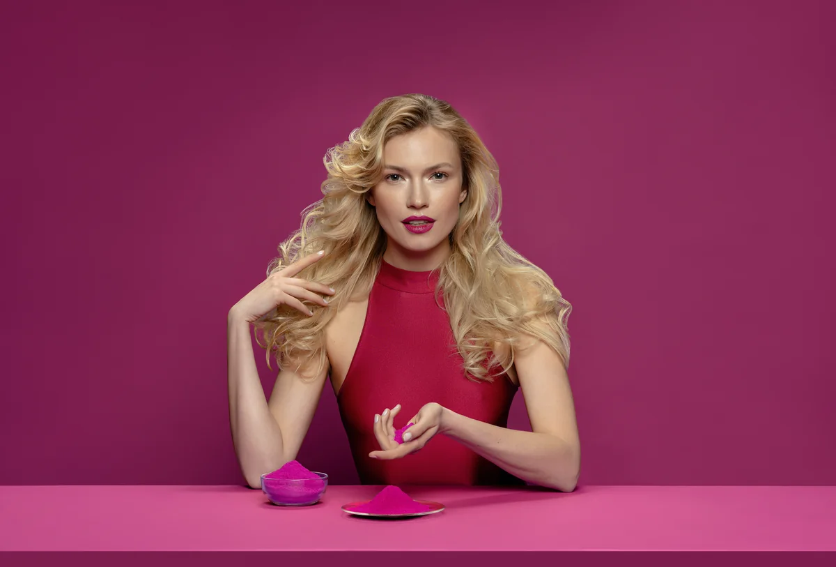 LOMORA — Modern beauty shaped by confidence and authenticity.