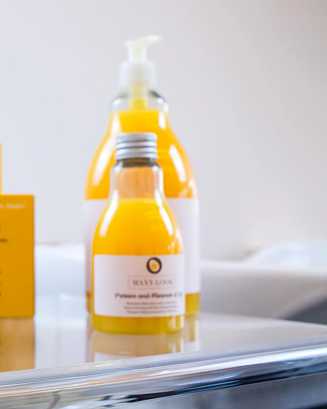 EGG — INTENSE NOURISHMENT FOR RENEWED HAIR.