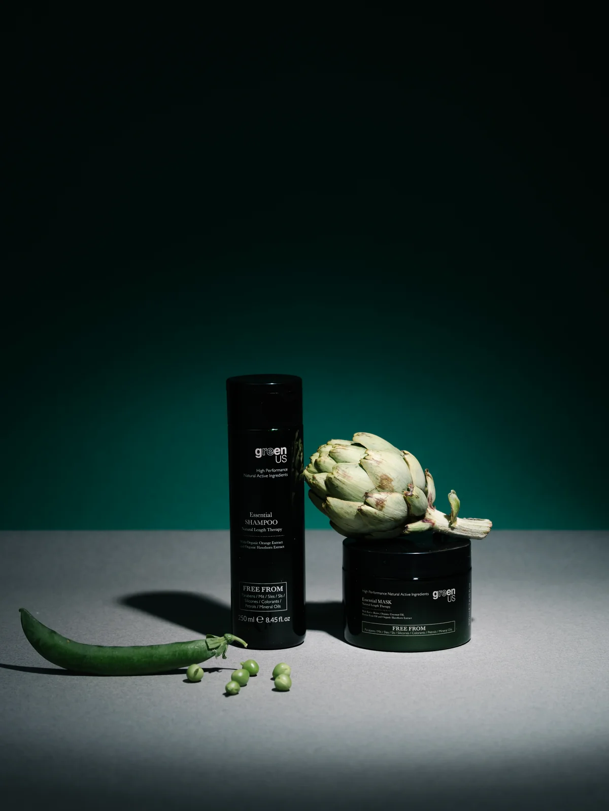 ESSENTIAL — Essential moisture for healthy-looking lengths.