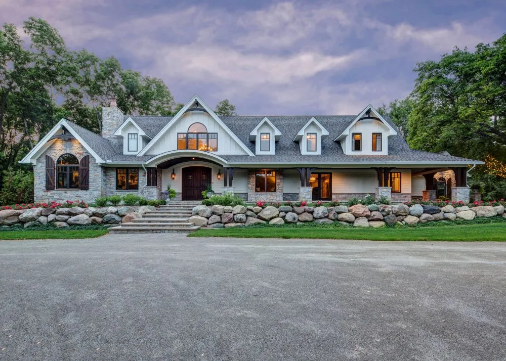D:\Shosho\Darpedia Content\شهر نوفمبر\31\Farmhouse-Style-Boulders-Fence.jpg