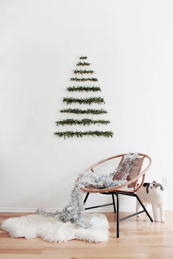 D:\Downloads\shery\77\Xmas-Tree-Wall-hanging.jpg