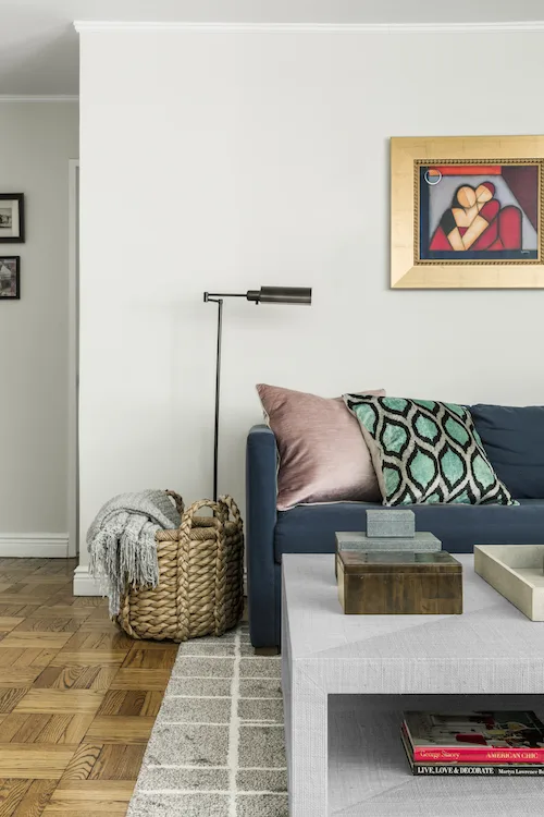 F:\Shery\46\3-upper-east-side-living-room-detail-2.jpg