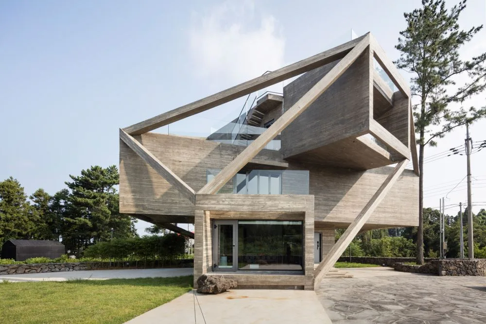 Concrete-House-by-South-Korean-architect-Moon-HoonHouse