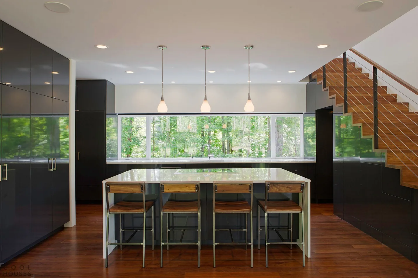 H:\ROOMS\DINING ROOM\ICONIC HOMES 0024 (8).jpg