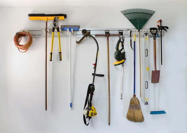 D:\Shosho\Darpedia Content\شهر سبتمبر\65\Blog_House-Fall-Ready-Tools_stock-photo.jpg