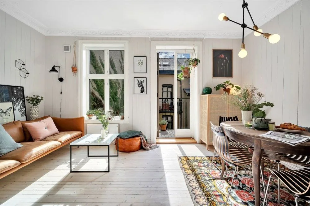 F:\Shery\44\Scandinavian-living-room-with-brown-leather-couch.jpg