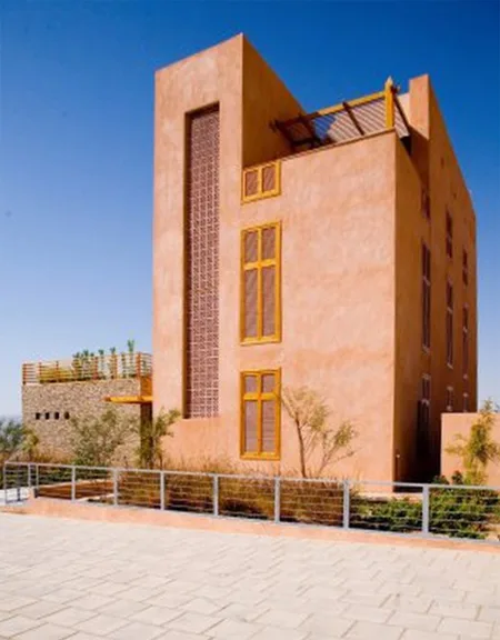 D:\Shosho\Darpedia Content\شهر سبتمبر\83\aqaba-eco-house.jpg