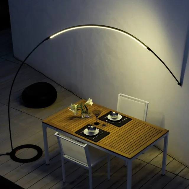 D:\Shosho\Darpedia Content\شهر سبتمبر\79\Halley-Floor-To-Wall-Lamp.jpg