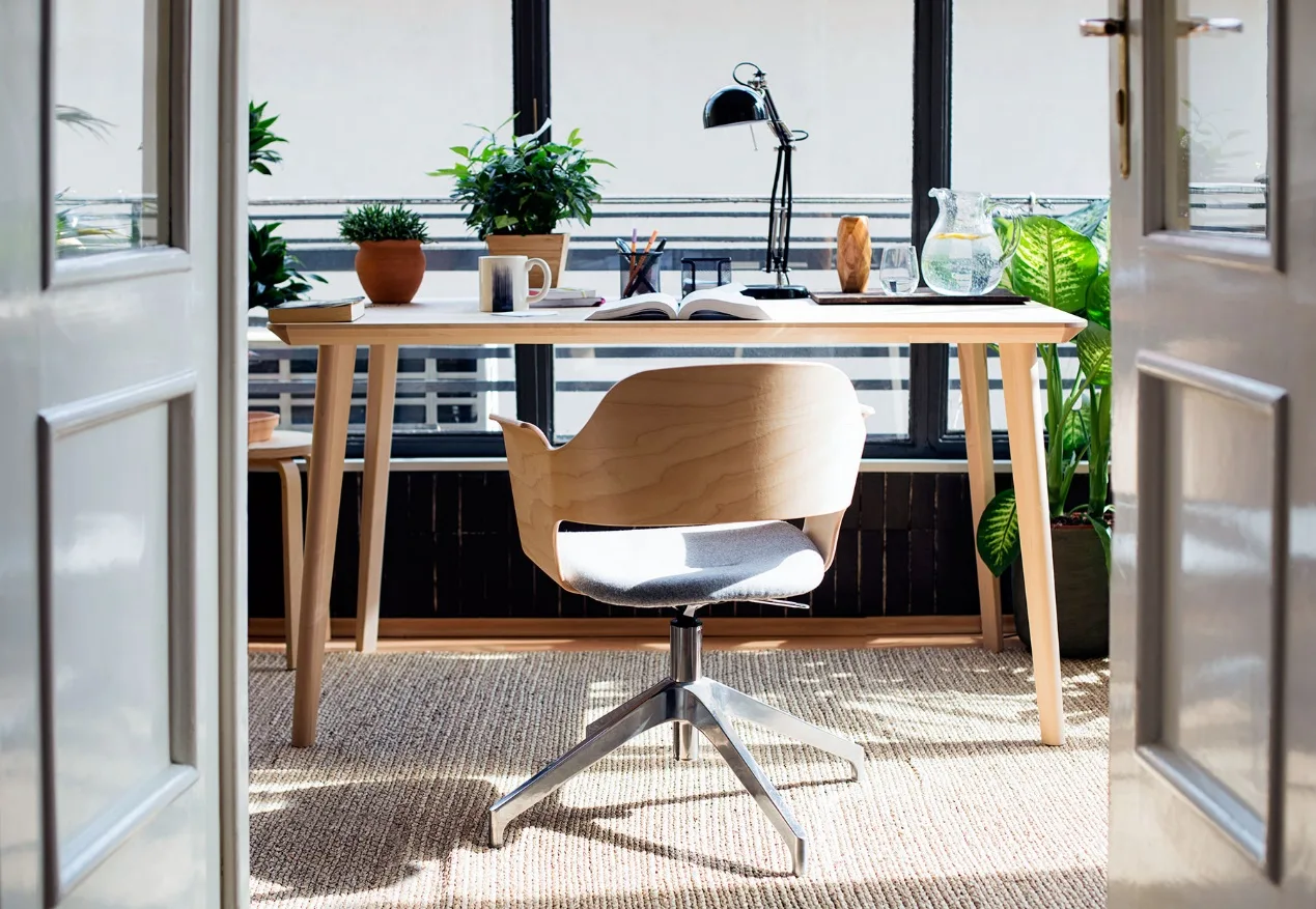 D:\Shosho\Darpedia Content\شهر نوفمبر\62\home-office.jpg