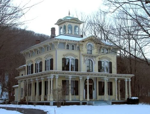 نتيجة بحث الصور عن italianate style house roof