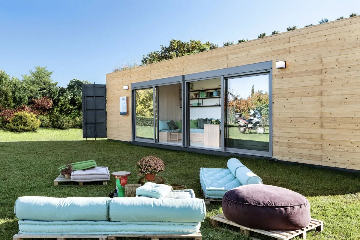 D:\Darpedia Content\شهر يونيو\21\Eco-Friendly-Shipping-Container-Outdoor.jpg