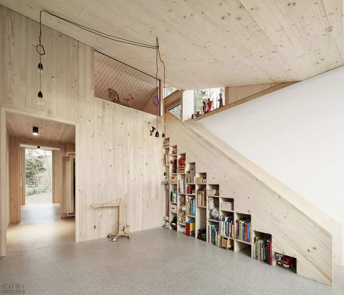 H:\ROOMS\STAIRCASE\ECHO HOME 0027 (9).jpg