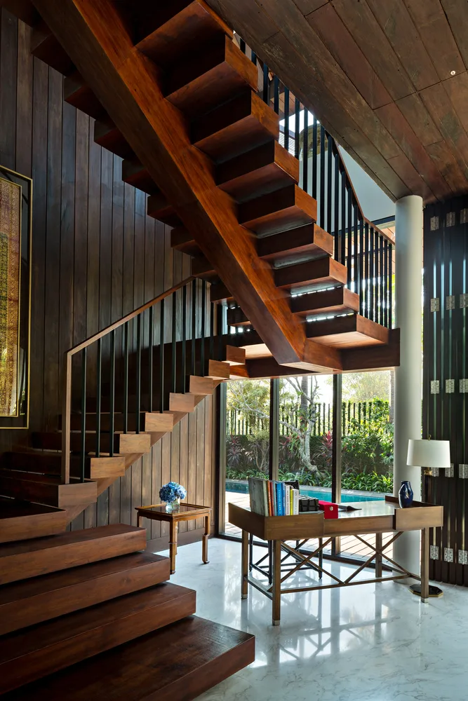 H:\ROOMS\STAIRCASE\WOOD HOME 0010 (13).jpg