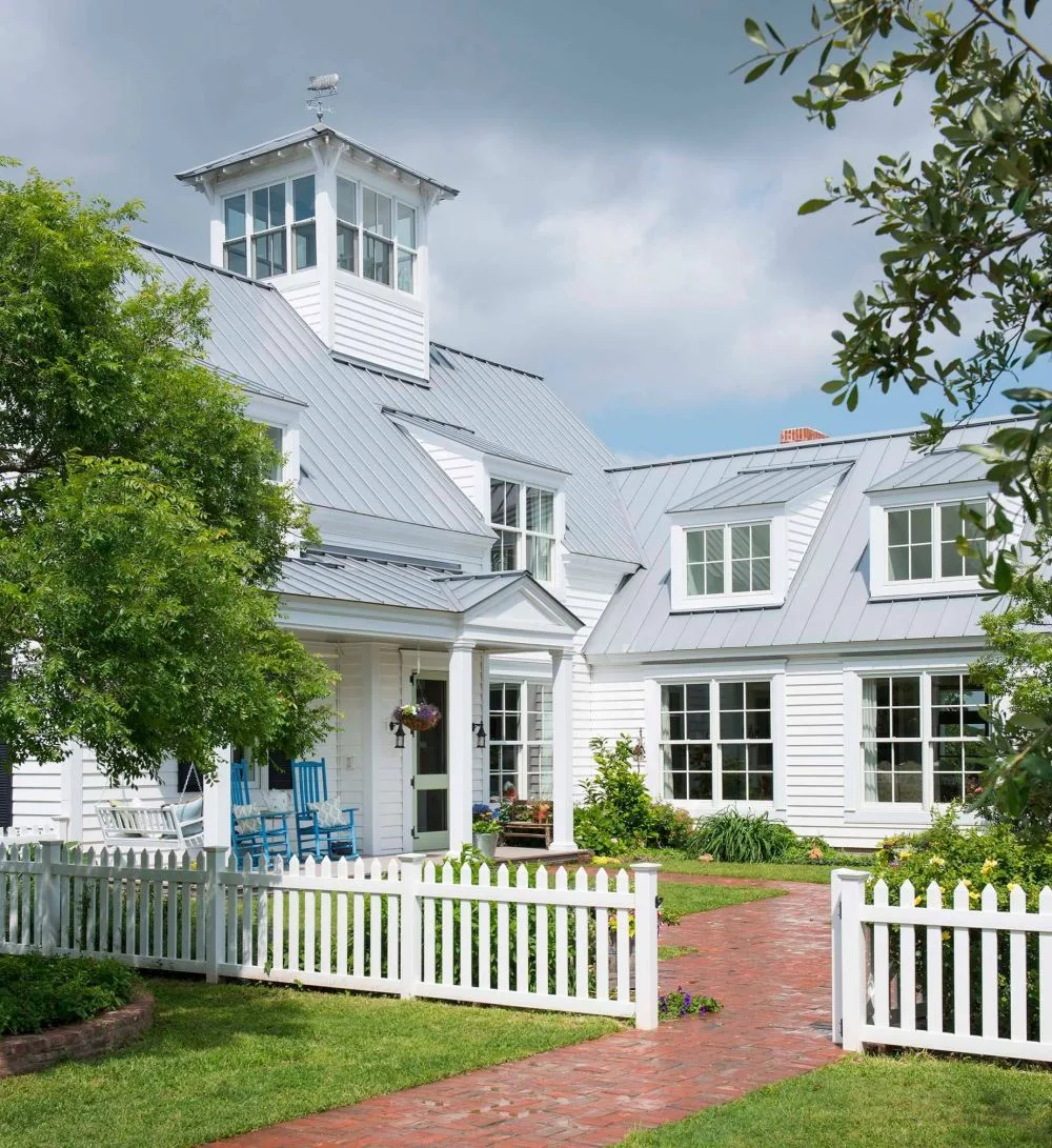 D:\Shosho\Darpedia Content\شهر نوفمبر\31\Farmhouse-Style-Small-picket-fence.jpg