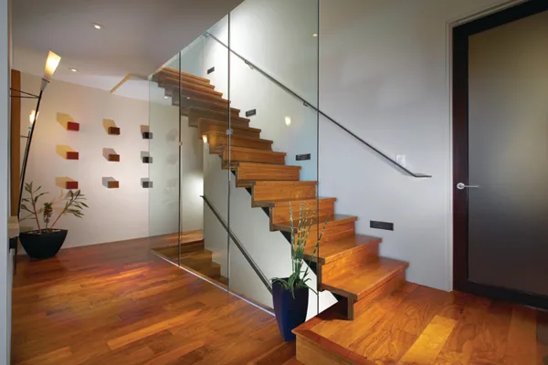 D:\Shosho\Darpedia Content\شهر سبتمبر\27\wood-stairs-featuring-a-glass-wall.jpg