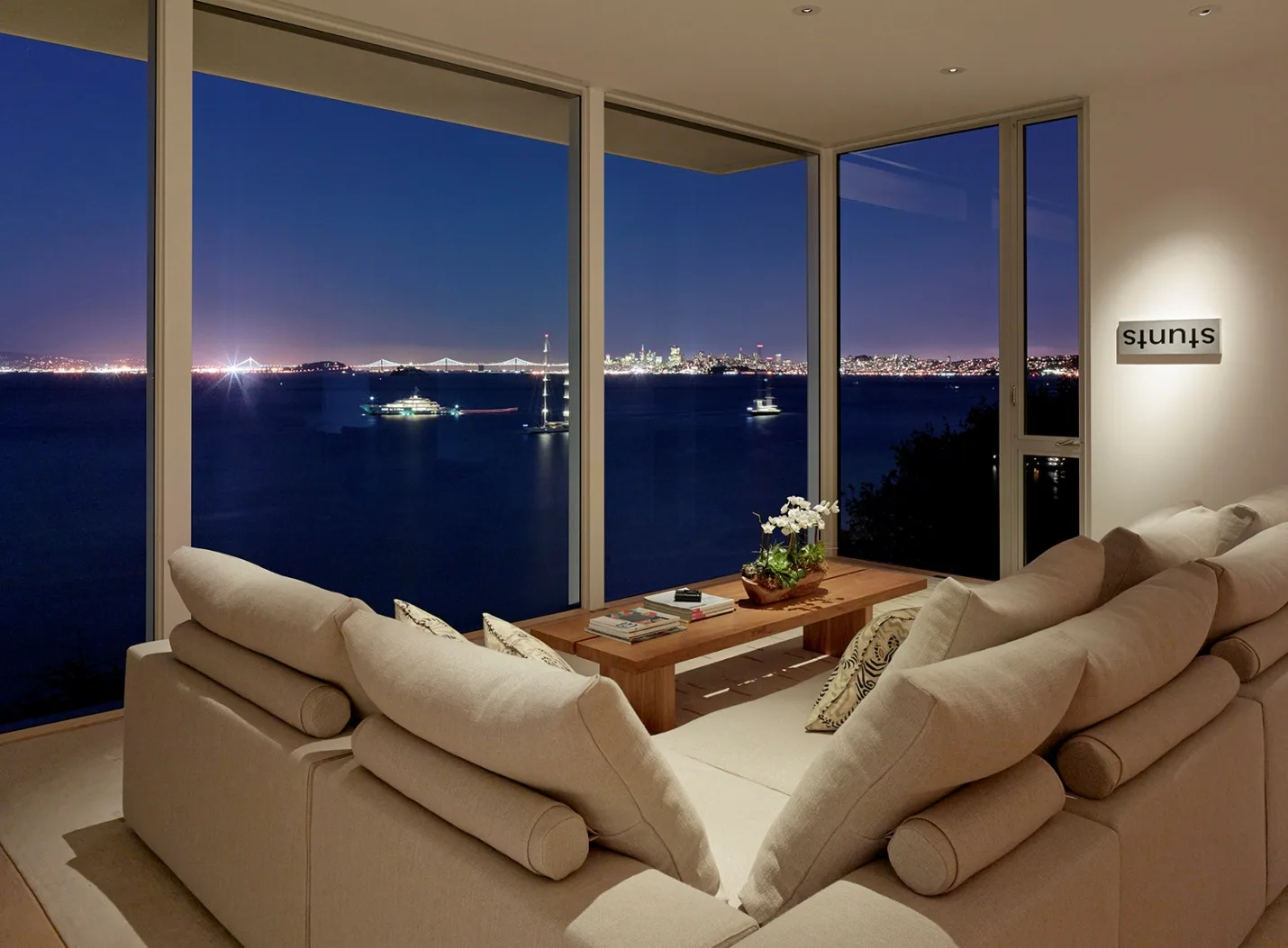 H:\ROOMS\LIVING ROOM - SALOON & MAJALIS\GLASS HOME 0052 (13).jpg