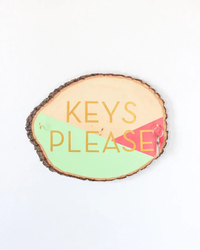 D:\plugins&fonts\Shosho\Darpedia Content\سبتمبر\7\key-holder-craftedlife.jpg