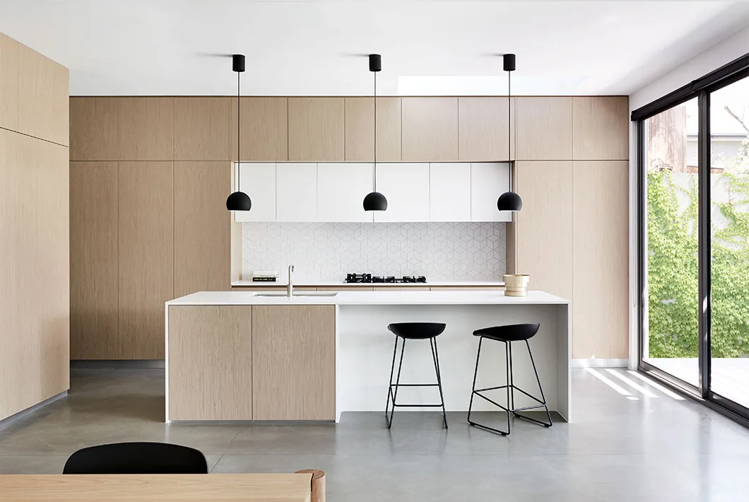http://cdn.home-designing.com/wp-content/uploads/2017/11/simple-black-barstools.jpg