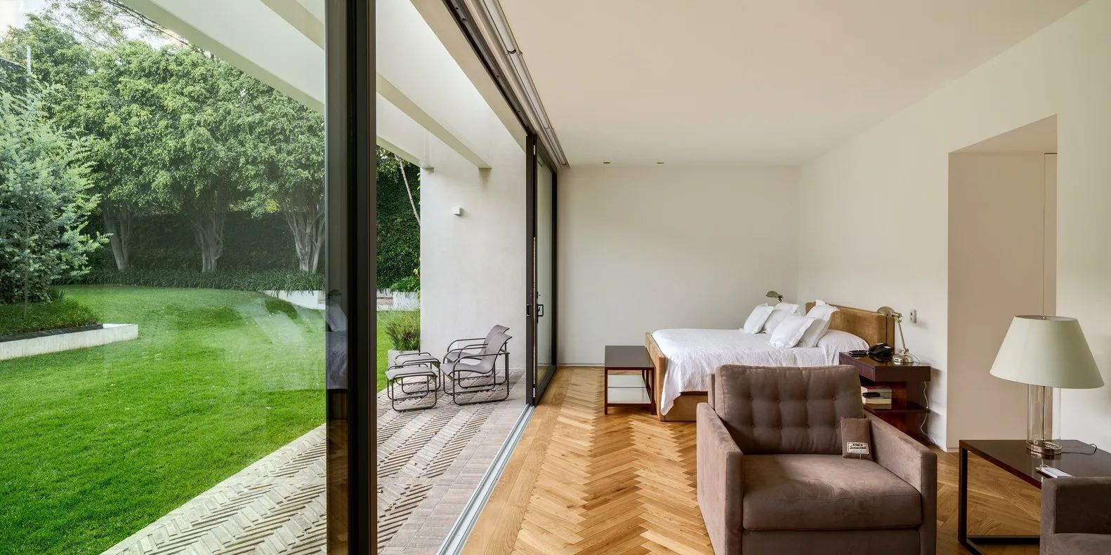 H:\ROOMS\BED ROOM\CONCRETE HOME 00107 (14).jpg