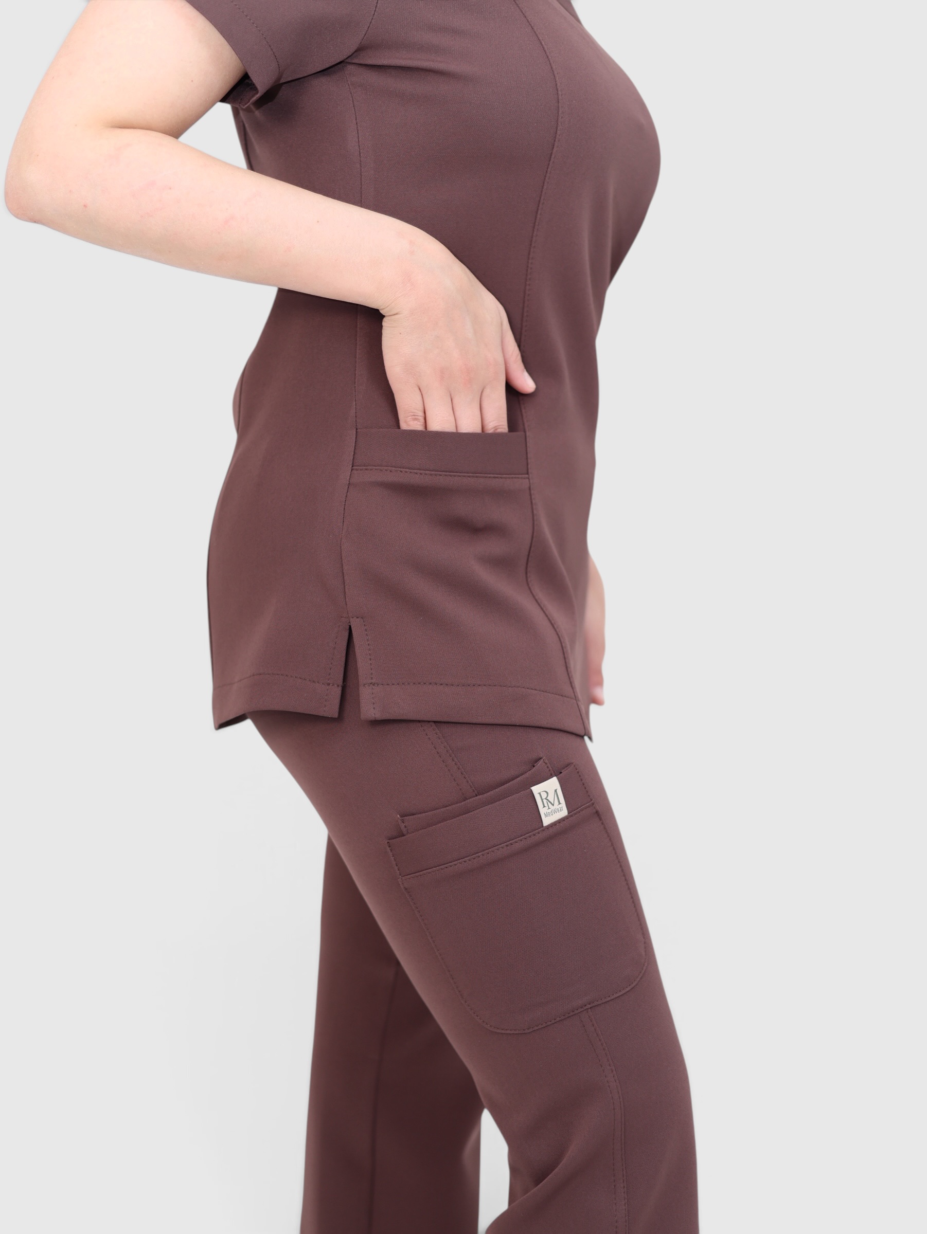 RM Classic - Chocolate Brown (light) 4
