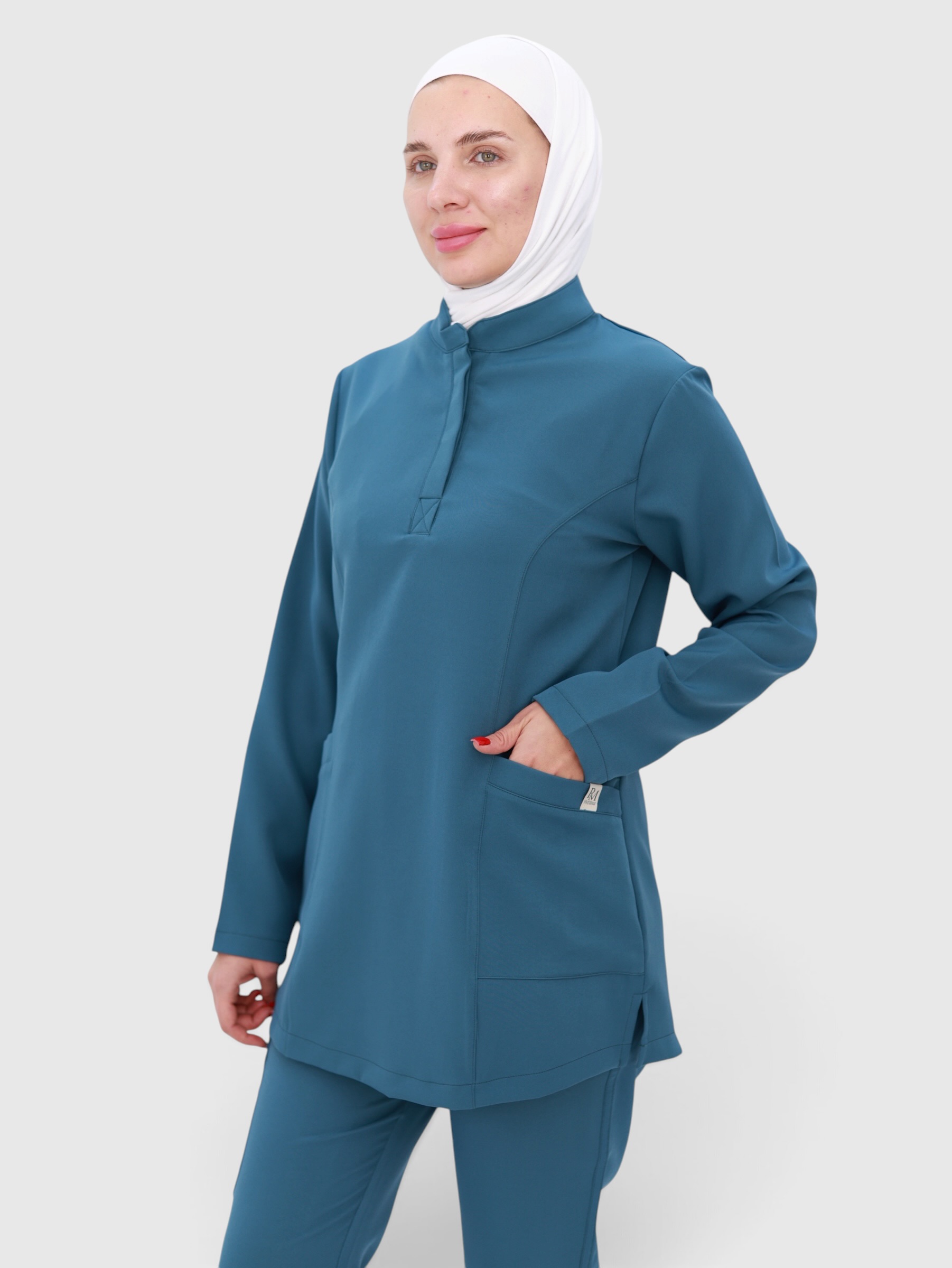 RM Modest-Teal 2