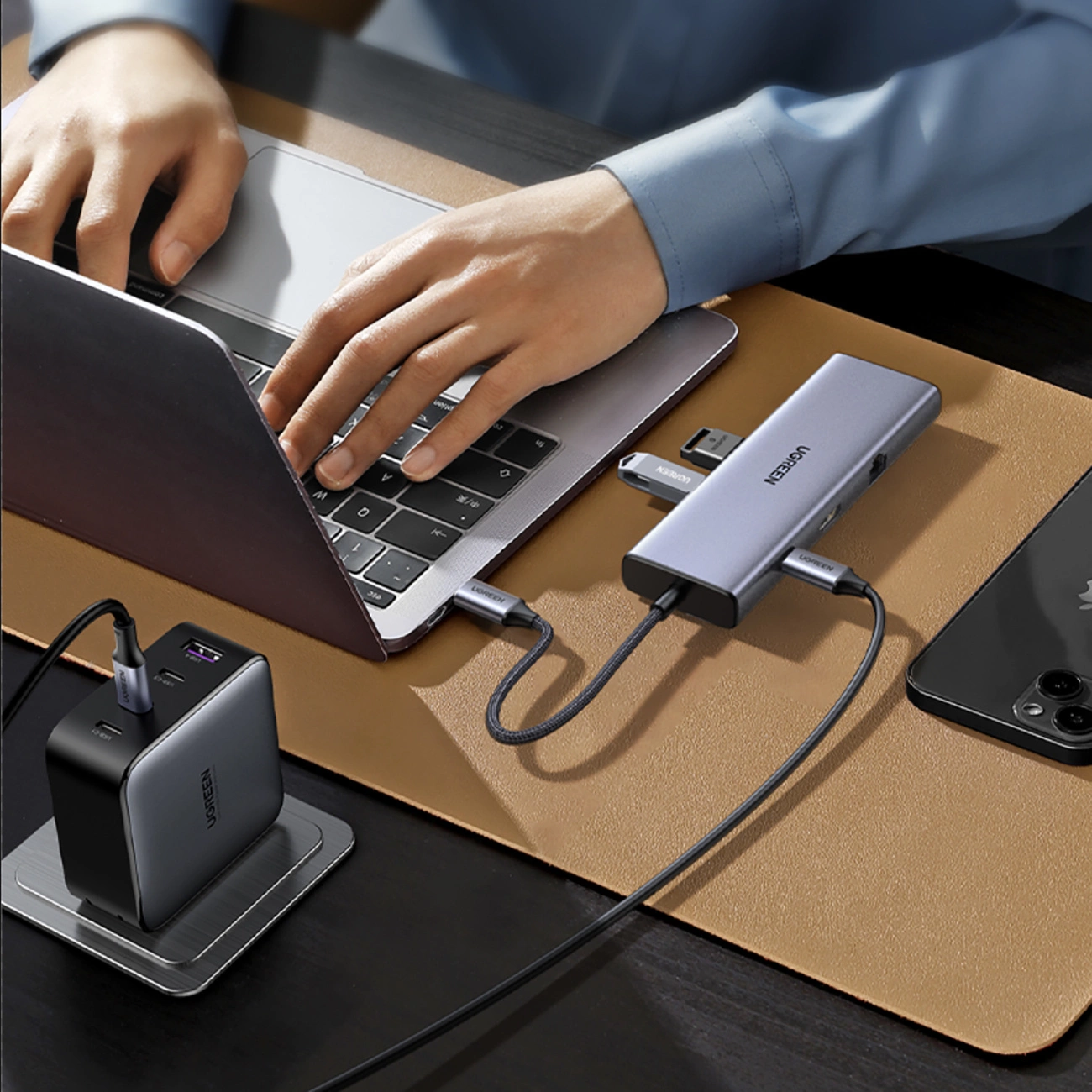 UGREEN CM498 9-in-1 USB-C Multifunction Hub